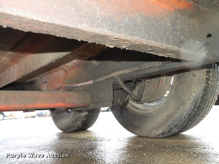 image for item DA0618 2004 Crafco EZ Pour 200D melter applicator