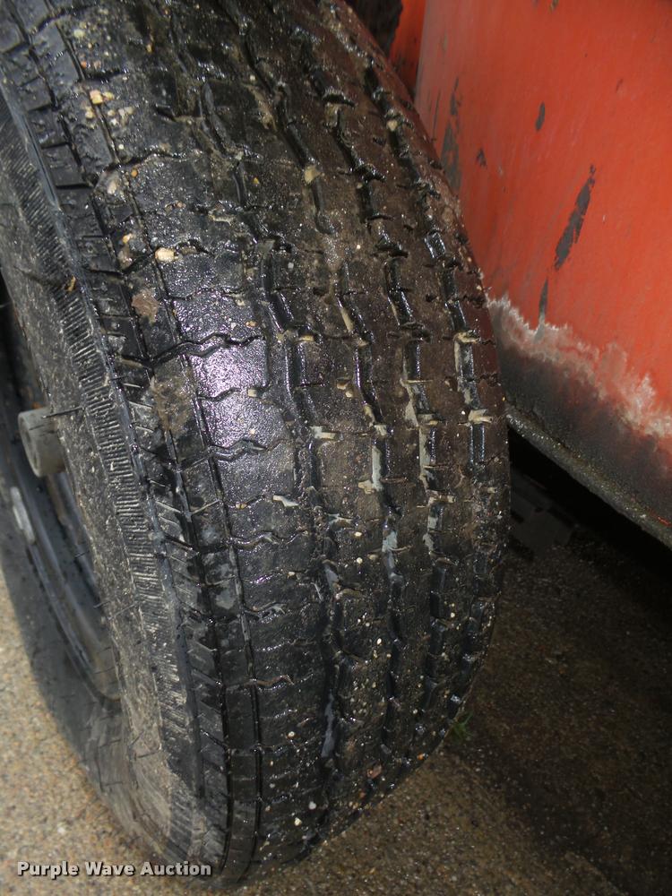 image for item DA0618 2004 Crafco EZ Pour 200D melter applicator