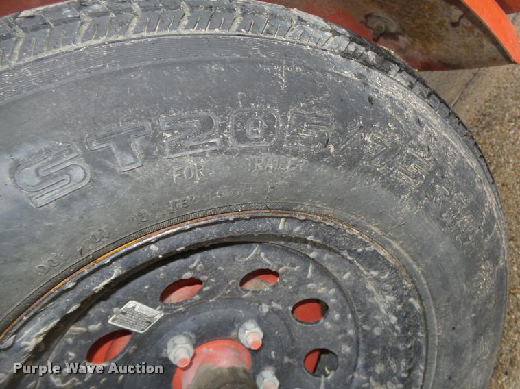 image for item DA0618 2004 Crafco EZ Pour 200D melter applicator