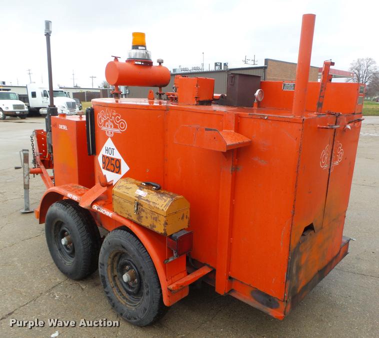 image for item DA0619 1994 Crafco EZ Pour 200D melter applicator