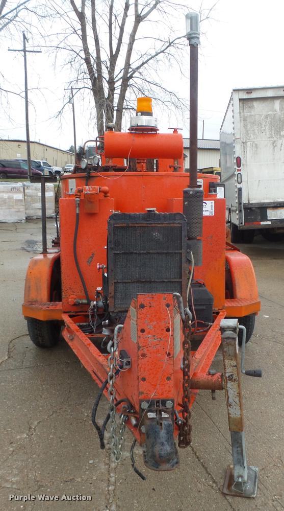 image for item DA0619 1994 Crafco EZ Pour 200D melter applicator