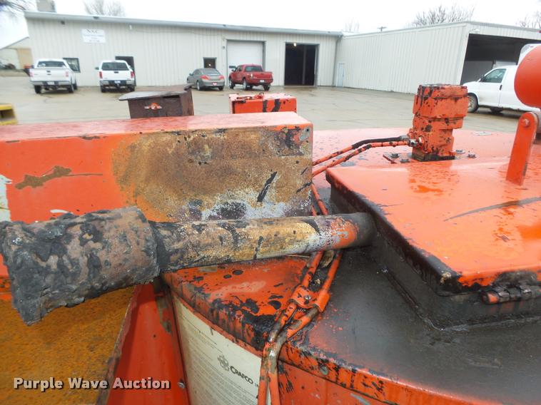 image for item DA0619 1994 Crafco EZ Pour 200D melter applicator