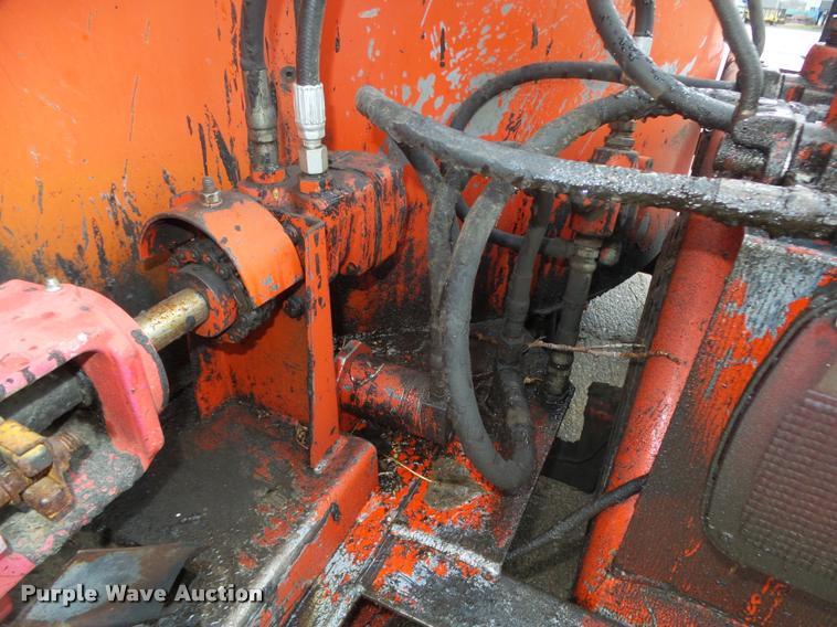 image for item DA0619 1994 Crafco EZ Pour 200D melter applicator