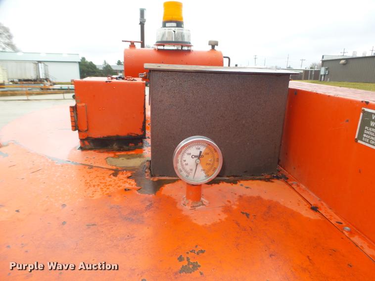 image for item DA0619 1994 Crafco EZ Pour 200D melter applicator