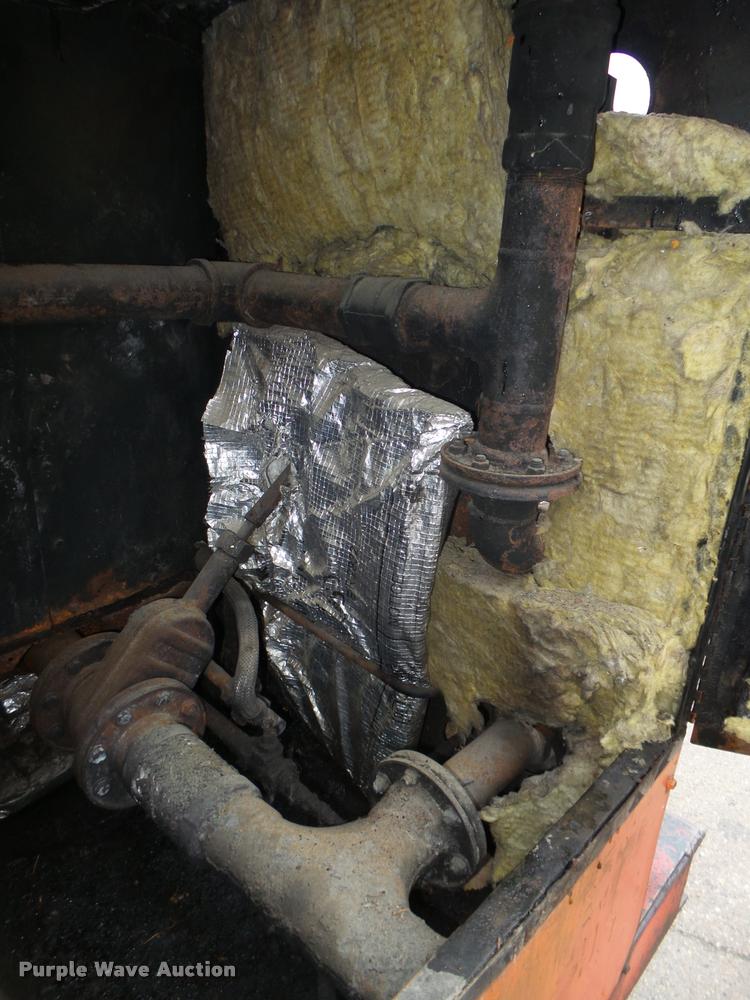 image for item DA0619 1994 Crafco EZ Pour 200D melter applicator