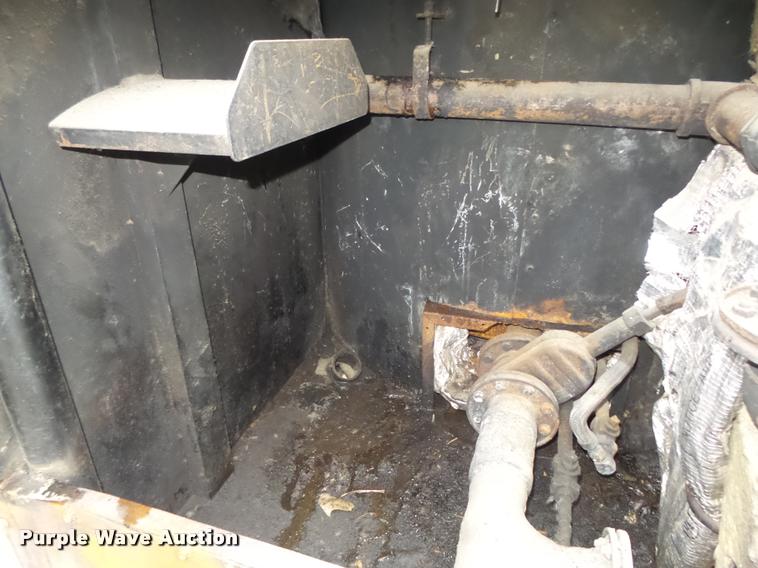 image for item DA0619 1994 Crafco EZ Pour 200D melter applicator