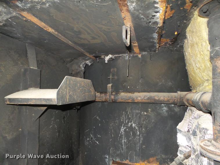 image for item DA0619 1994 Crafco EZ Pour 200D melter applicator