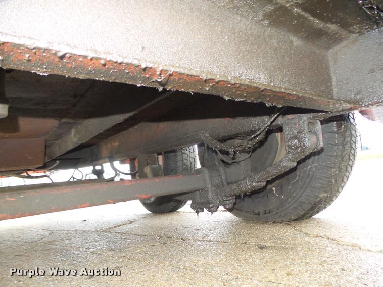 image for item DA0619 1994 Crafco EZ Pour 200D melter applicator