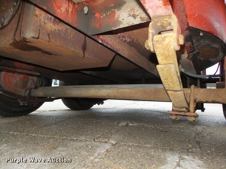 image for item DA0619 1994 Crafco EZ Pour 200D melter applicator