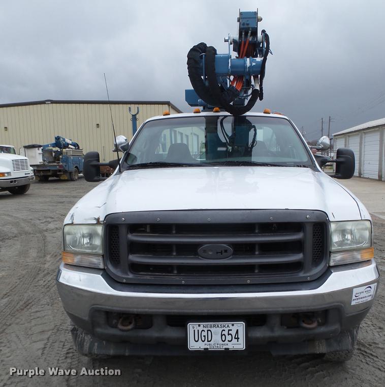 image for item DA0625 2002 Ford F550 Super Duty XL bucket truck
