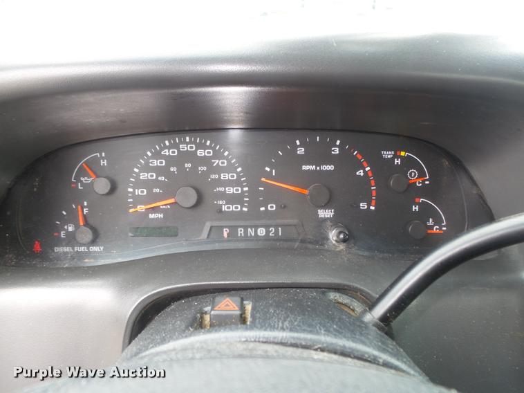 image for item DA0625 2002 Ford F550 Super Duty XL bucket truck