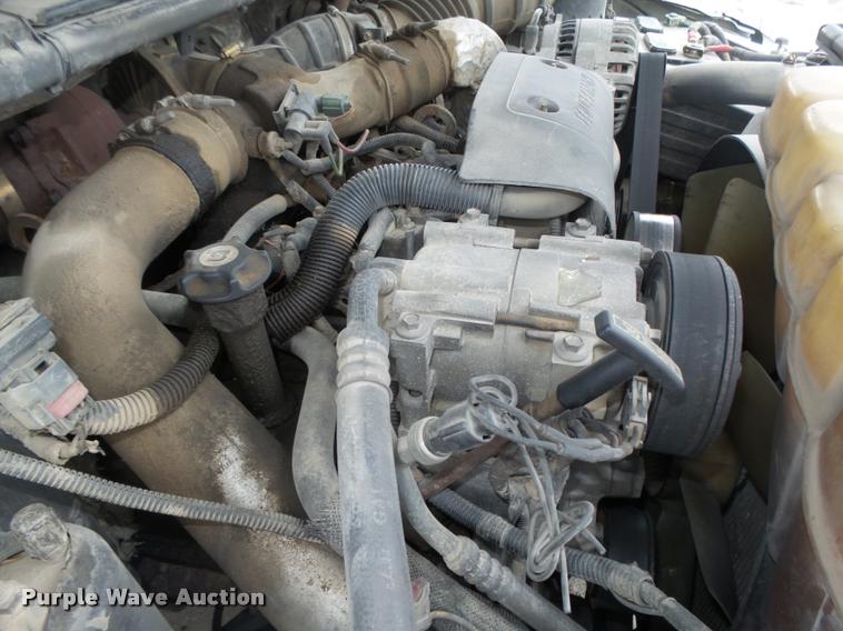 image for item DA0625 2002 Ford F550 Super Duty XL bucket truck