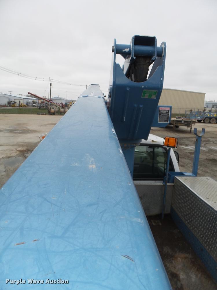 image for item DA0625 2002 Ford F550 Super Duty XL bucket truck