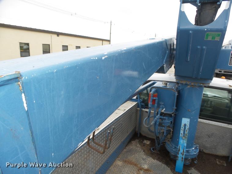 image for item DA0625 2002 Ford F550 Super Duty XL bucket truck