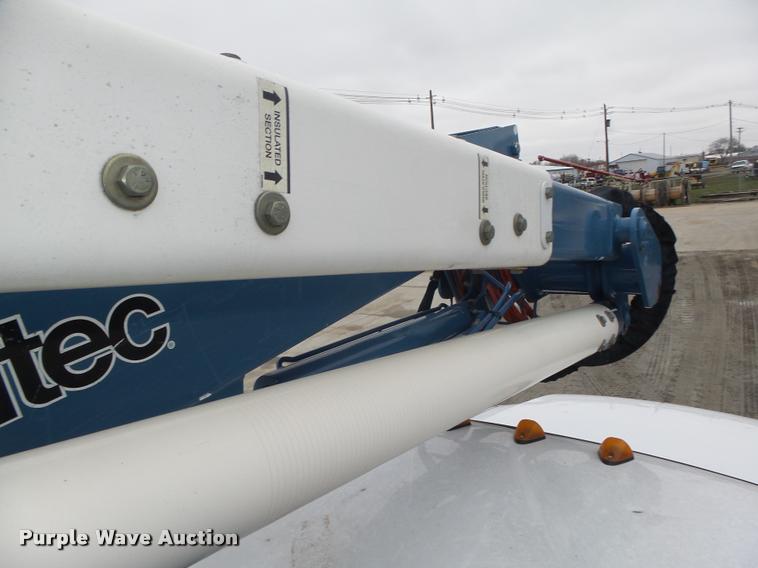 image for item DA0625 2002 Ford F550 Super Duty XL bucket truck