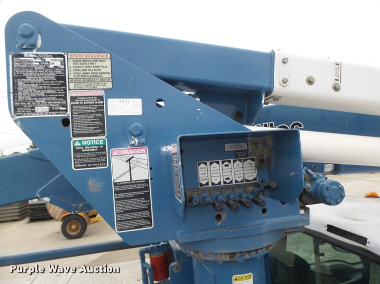 image for item DA0625 2002 Ford F550 Super Duty XL bucket truck