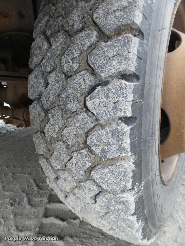 image for item DA0625 2002 Ford F550 Super Duty XL bucket truck