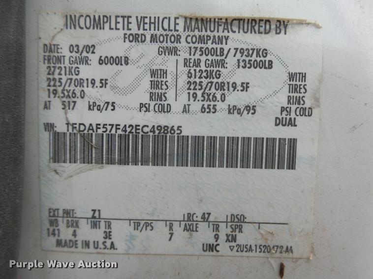 image for item DA0625 2002 Ford F550 Super Duty XL bucket truck