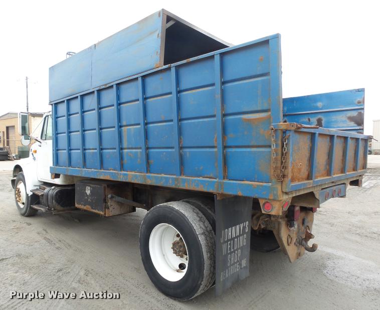 image for item DA0626 1999 International 4700 dump truck