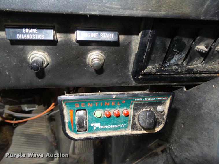 image for item DA0626 1999 International 4700 dump truck