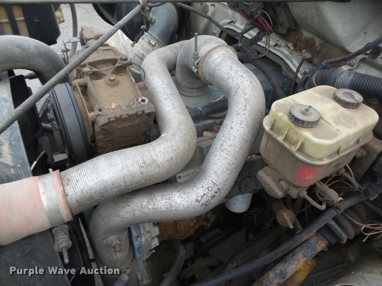 image for item DA0626 1999 International 4700 dump truck