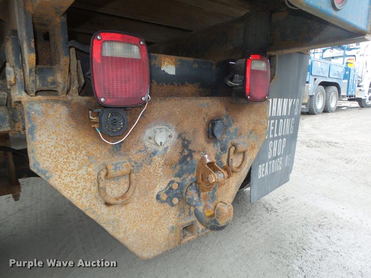 image for item DA0626 1999 International 4700 dump truck