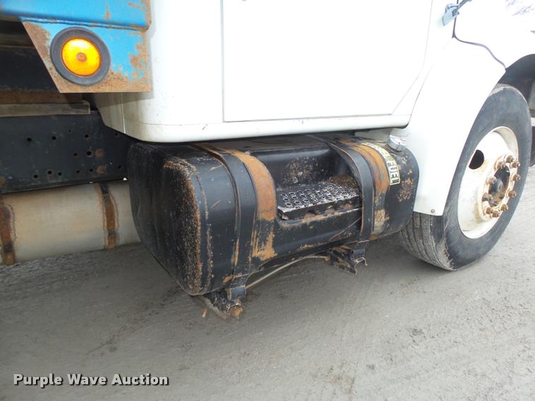 image for item DA0626 1999 International 4700 dump truck