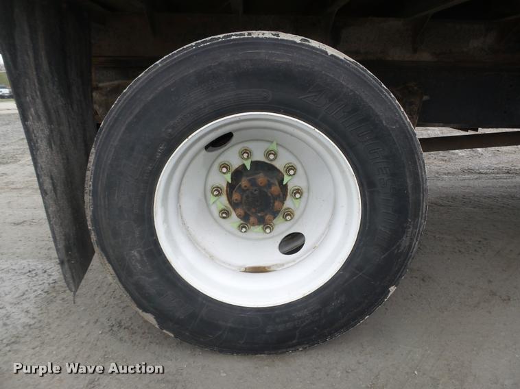 image for item DA0626 1999 International 4700 dump truck