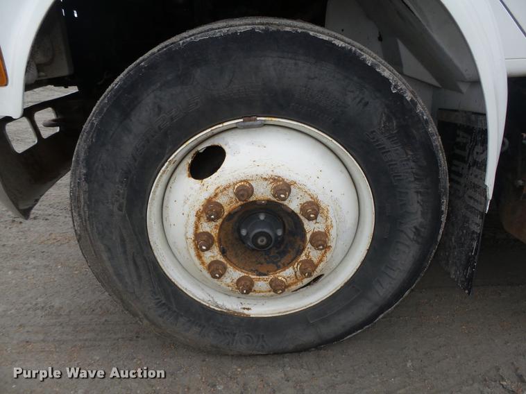 image for item DA0626 1999 International 4700 dump truck