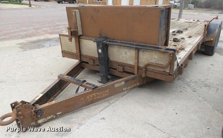 image for item DA0629 2007 Titan equipment trailer