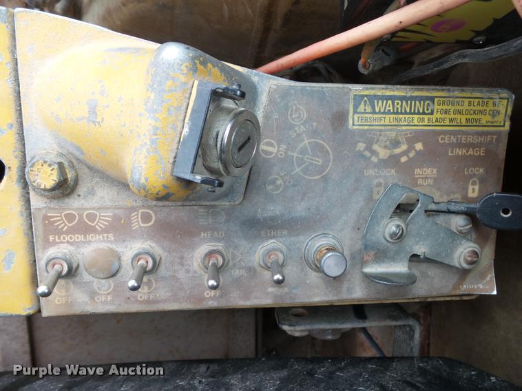 image for item DA2636 1991 Caterpillar 140G motor grader