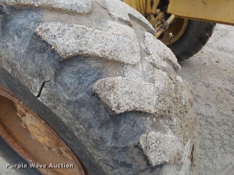 image for item DA2637 1995 Caterpillar 140G motor grader