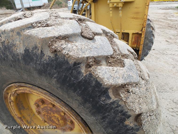 image for item DA2637 1995 Caterpillar 140G motor grader