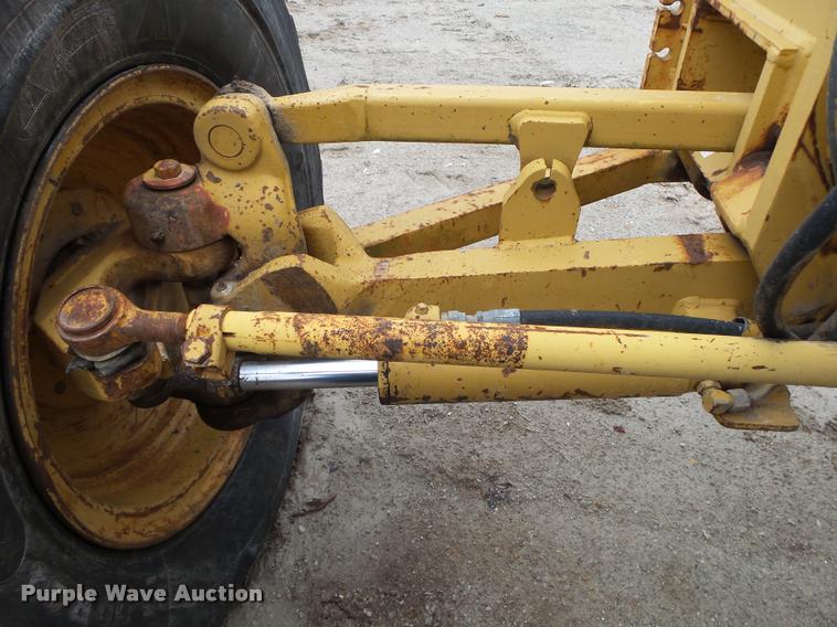 image for item DA2638 1993 Caterpillar 140G motor grader