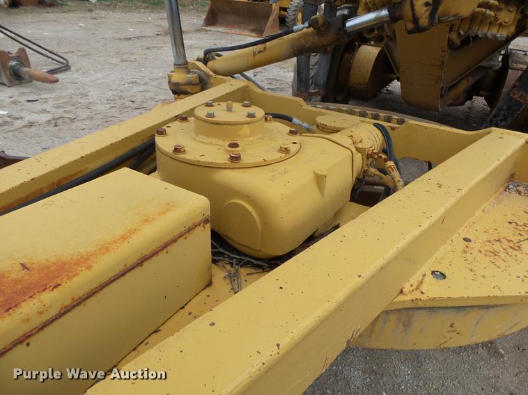 image for item DA2638 1993 Caterpillar 140G motor grader