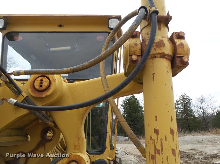 image for item DA2638 1993 Caterpillar 140G motor grader