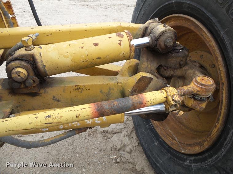 image for item DA2638 1993 Caterpillar 140G motor grader