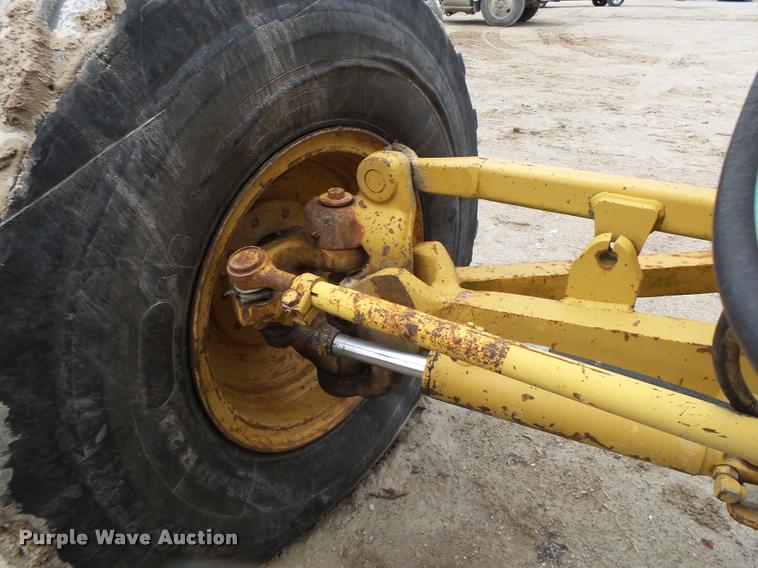 image for item DA2638 1993 Caterpillar 140G motor grader