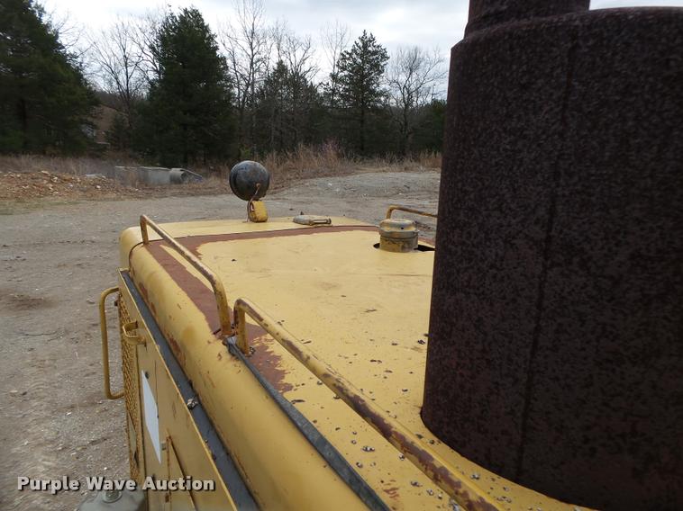 image for item DA2638 1993 Caterpillar 140G motor grader