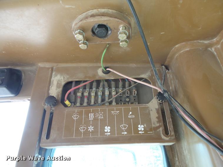 image for item DA2638 1993 Caterpillar 140G motor grader