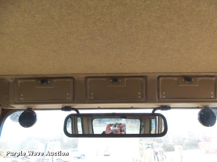 image for item DA2638 1993 Caterpillar 140G motor grader