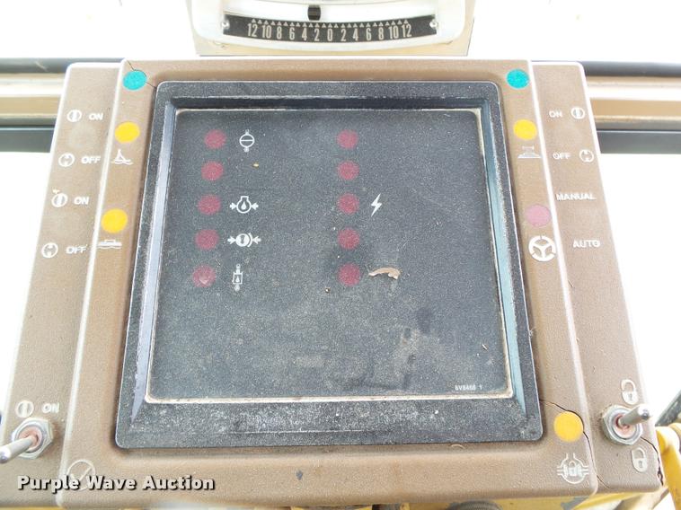 image for item DA2638 1993 Caterpillar 140G motor grader