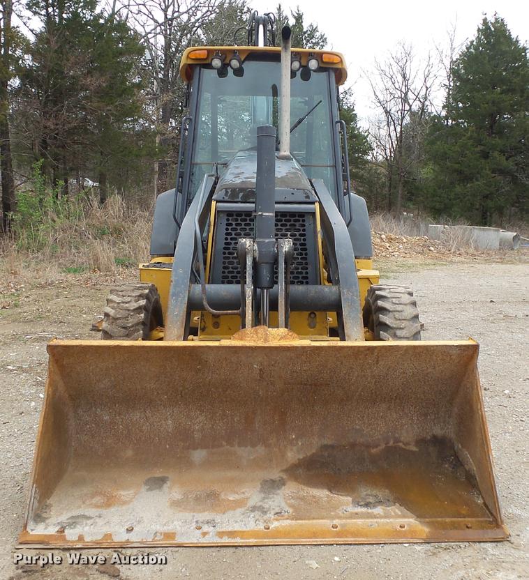 image for item DA2640 2008 John Deere 410J backhoe