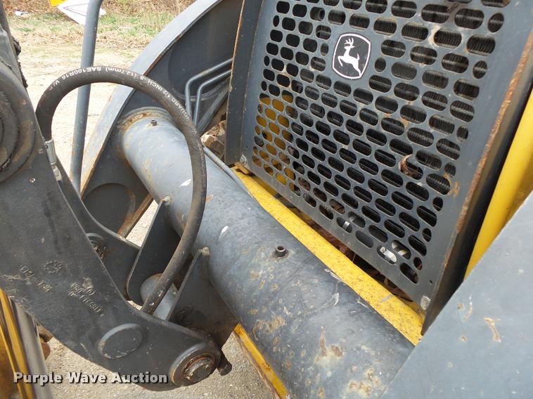 image for item DA2640 2008 John Deere 410J backhoe
