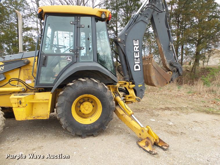 image for item DA2640 2008 John Deere 410J backhoe