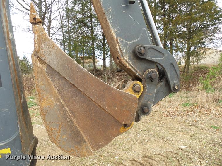 image for item DA2640 2008 John Deere 410J backhoe