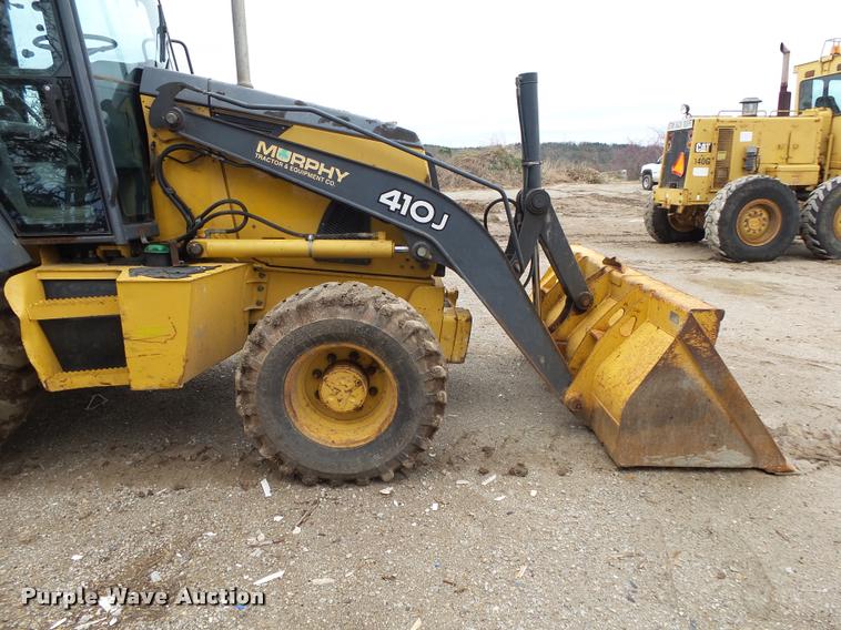 image for item DA2640 2008 John Deere 410J backhoe