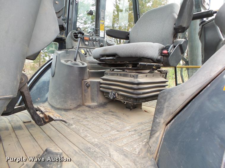 image for item DA2640 2008 John Deere 410J backhoe