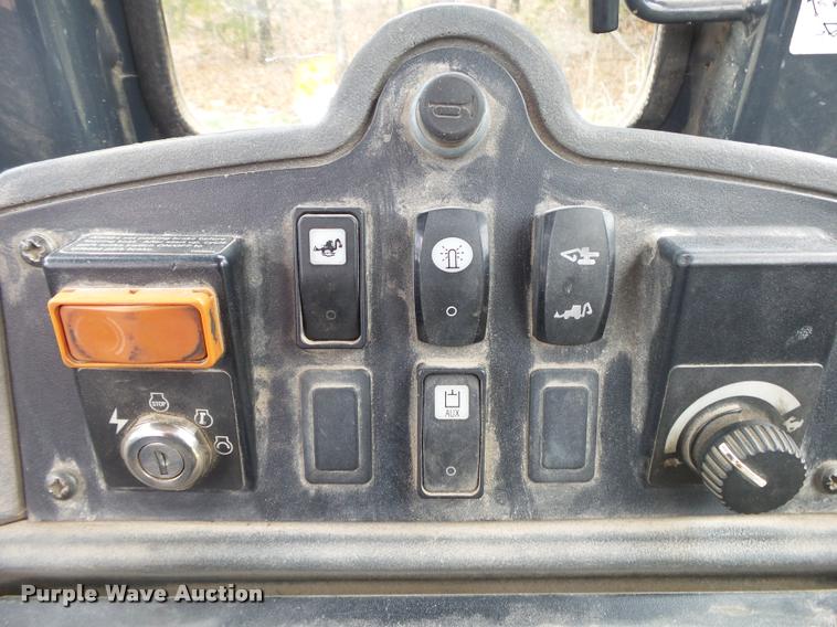 image for item DA2640 2008 John Deere 410J backhoe