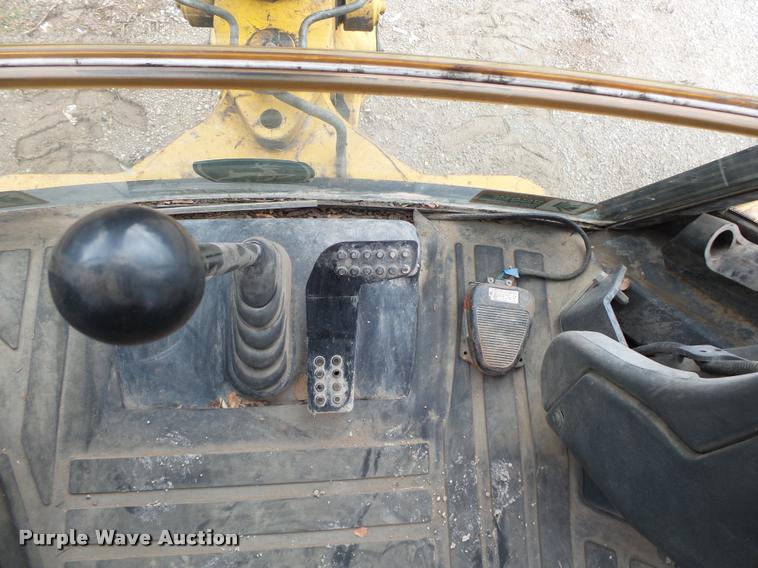 image for item DA2640 2008 John Deere 410J backhoe